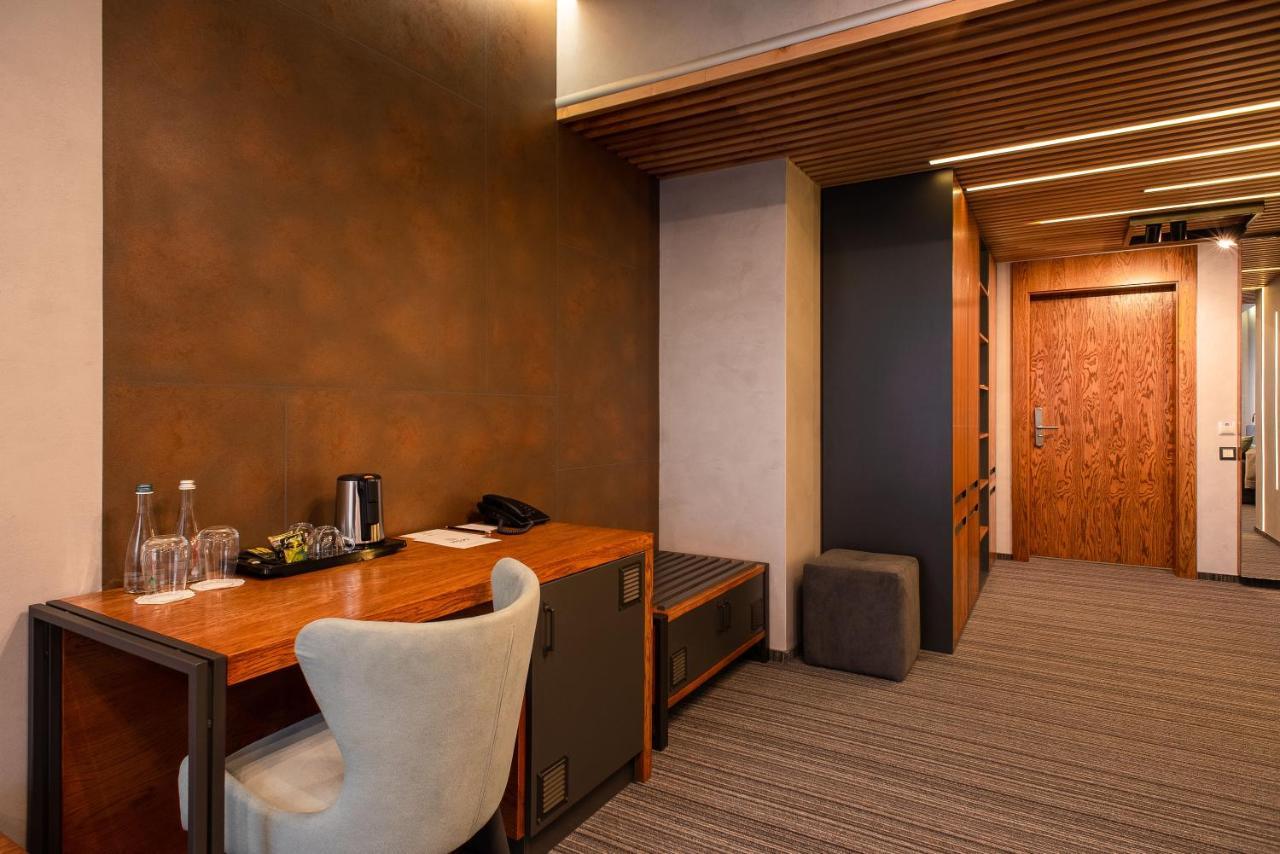 Mojo Boutique Hotel Luck Kültér fotó